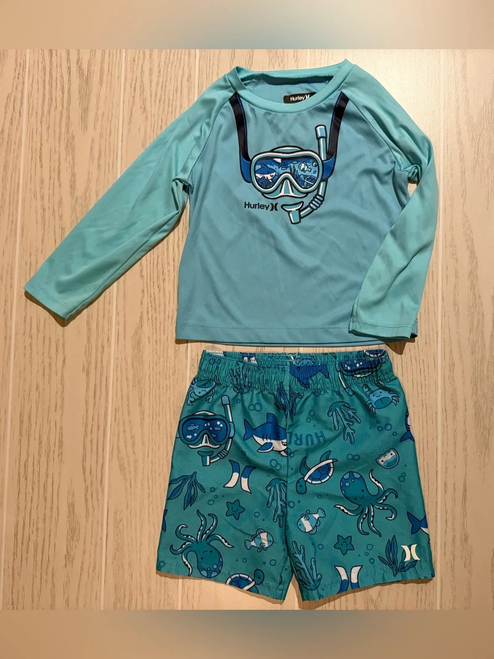 Hurley Baby Boys 24M Shark UPF 50+ Rash Guard Swim Trunks 2 Piece Set